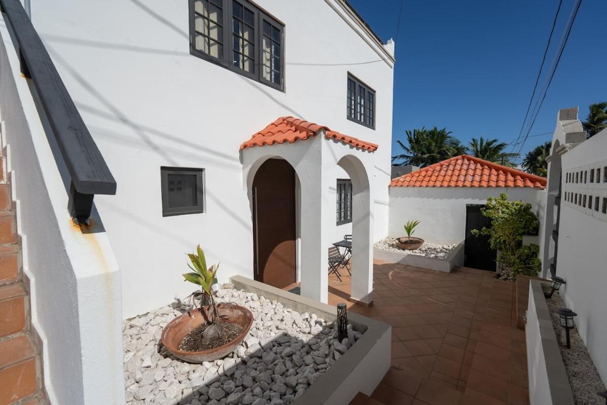 4 Bedroom Kikita Beach Villa Oceanfront W Pool Дорадо Экстерьер фото